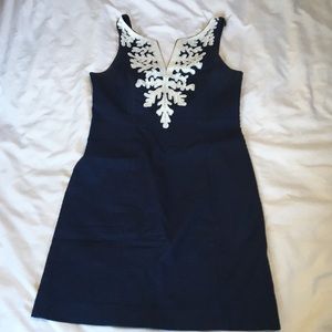 Lilly Pulitzer navy blue shift dress